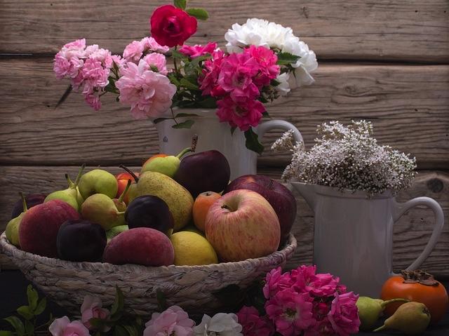 Fall Fruit Superfoods for Health and Beauty